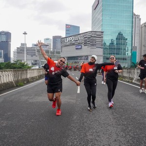 Race photo from FIRST SUNDAY RUN