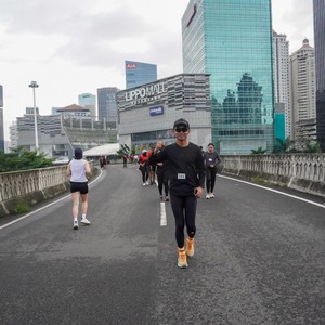 Race photo from FIRST SUNDAY RUN
