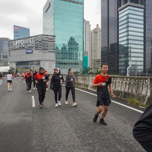 Race photo from FIRST SUNDAY RUN