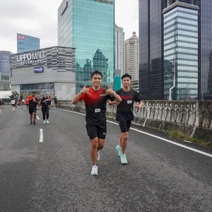Race photo from FIRST SUNDAY RUN