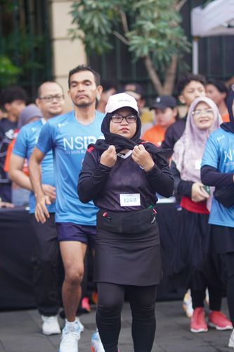 Race photo from NU SKIN RUNNING CLUB