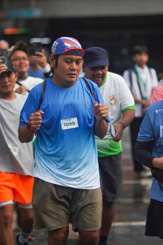 Race photo from NU SKIN RUNNING CLUB