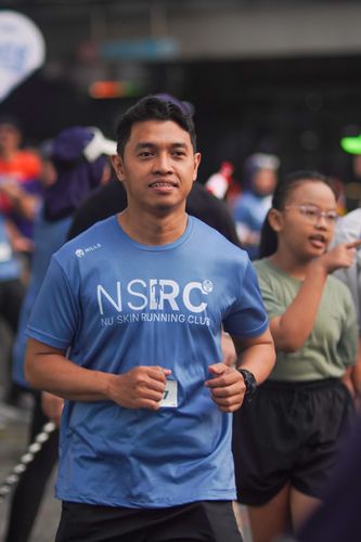 Race photo from NU SKIN RUNNING CLUB