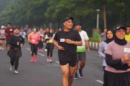 Race photo from NU SKIN RUNNING CLUB