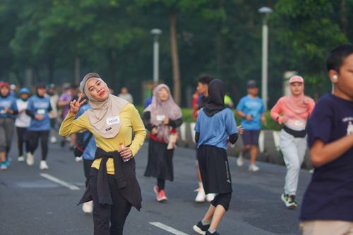 Race photo from NU SKIN RUNNING CLUB