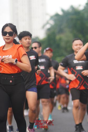 Race photo from ONE RUN 10K VIBES JAKARTA 