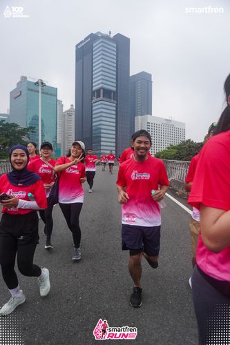 Race photo from Smartfren Run 2025 Vibes