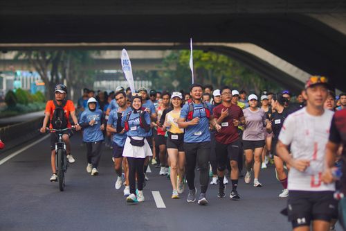 Race photo from NU SKIN RUNNING CLUB