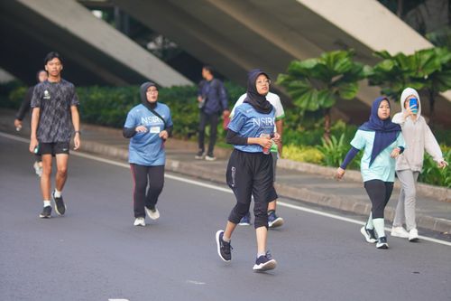 Race photo from NU SKIN RUNNING CLUB