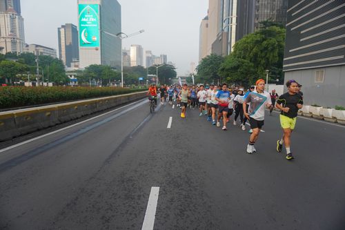 Race photo from NU SKIN RUNNING CLUB