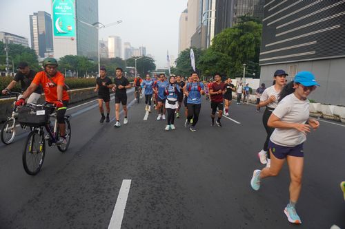 Race photo from NU SKIN RUNNING CLUB