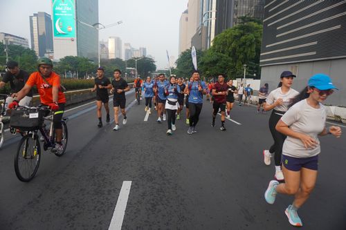 Race photo from NU SKIN RUNNING CLUB