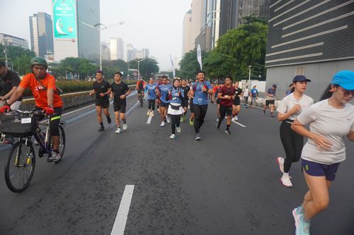 Race photo from NU SKIN RUNNING CLUB