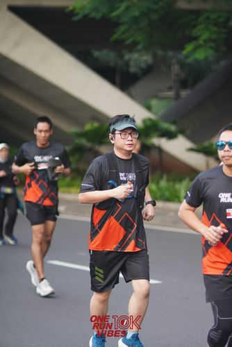 Race photo from ONE RUN 10K VIBES JAKARTA 