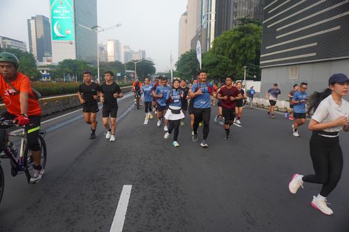 Race photo from NU SKIN RUNNING CLUB