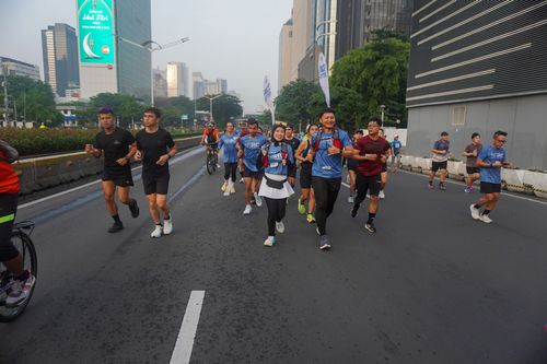 Race photo from NU SKIN RUNNING CLUB
