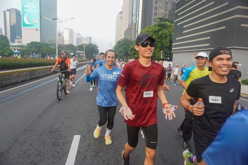 Race photo from NU SKIN RUNNING CLUB