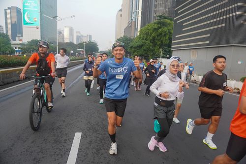 Race photo from NU SKIN RUNNING CLUB