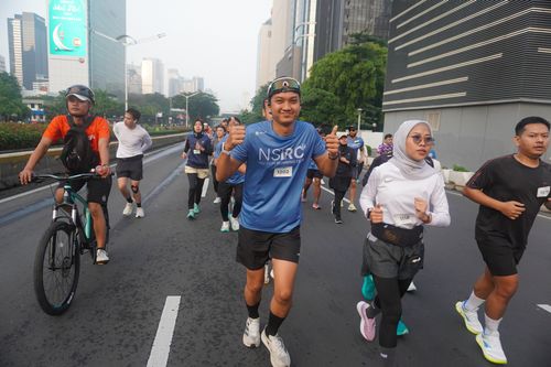 Race photo from NU SKIN RUNNING CLUB