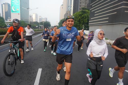 Race photo from NU SKIN RUNNING CLUB