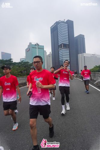 Race photo from Smartfren Run 2025 Vibes