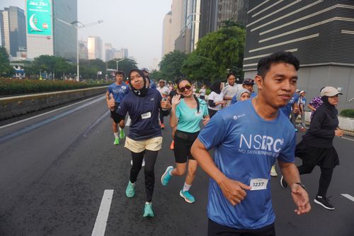 Race photo from NU SKIN RUNNING CLUB