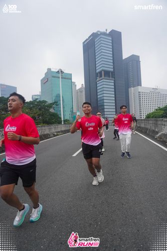 Race photo from Smartfren Run 2025 Vibes