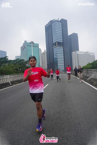 Race photo from Smartfren Run 2025 Vibes