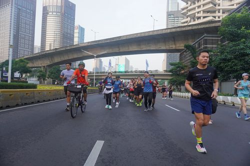 Race photo from NU SKIN RUNNING CLUB