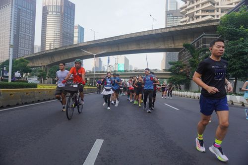 Race photo from NU SKIN RUNNING CLUB