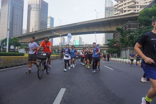 Race photo from NU SKIN RUNNING CLUB