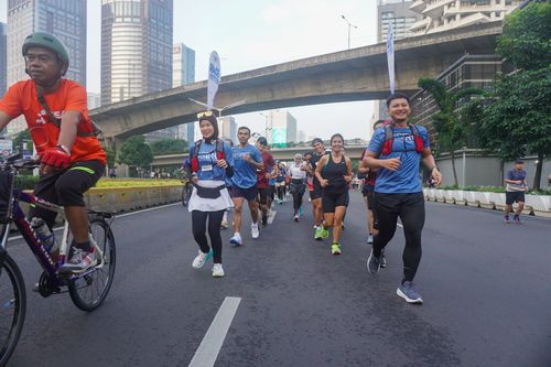 Race photo from NU SKIN RUNNING CLUB