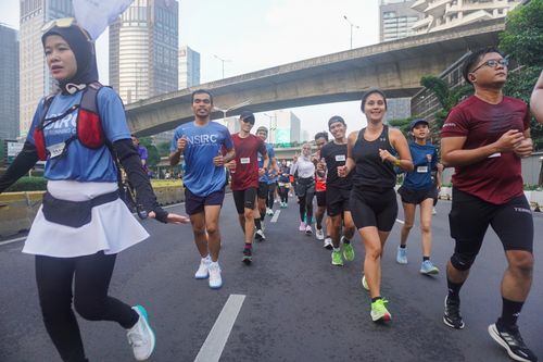 Race photo from NU SKIN RUNNING CLUB