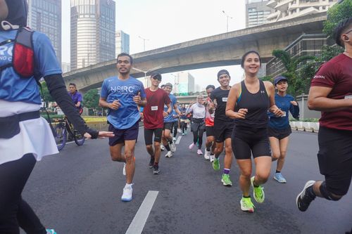Race photo from NU SKIN RUNNING CLUB