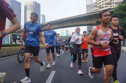 Race photo from NU SKIN RUNNING CLUB