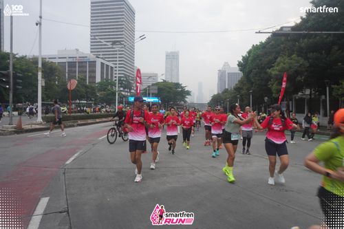 Race photo from Smartfren Run 2025 Vibes