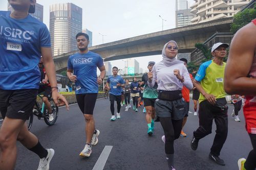Race photo from NU SKIN RUNNING CLUB