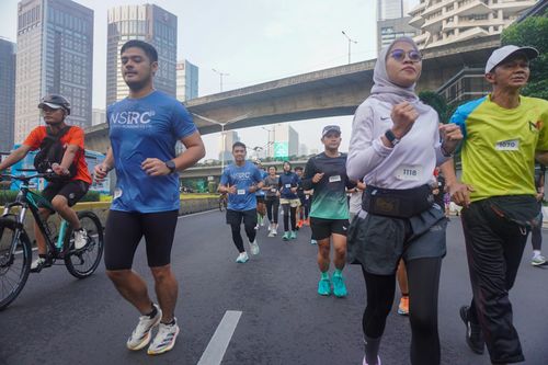 Race photo from NU SKIN RUNNING CLUB