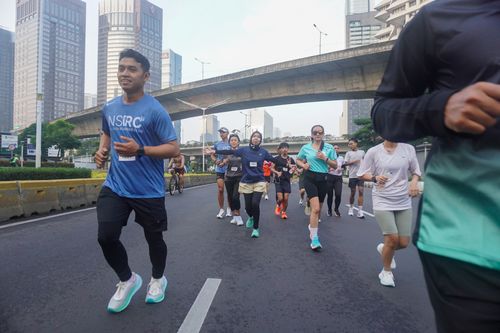 Race photo from NU SKIN RUNNING CLUB
