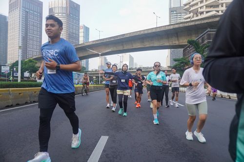 Race photo from NU SKIN RUNNING CLUB