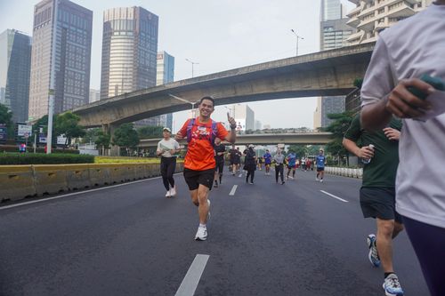 Race photo from NU SKIN RUNNING CLUB