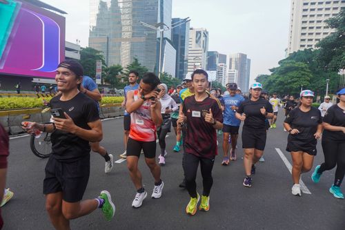 Race photo from NU SKIN RUNNING CLUB