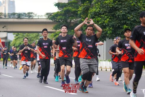 Race photo from ONE RUN 10K VIBES JAKARTA 