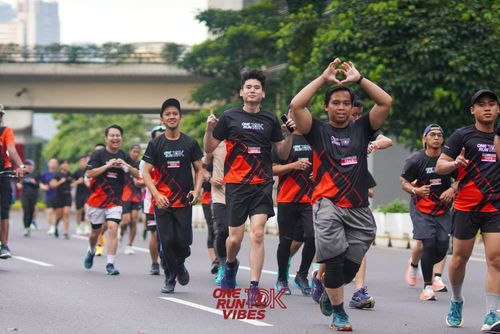 Race photo from ONE RUN 10K VIBES JAKARTA 