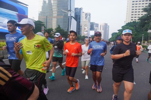 Race photo from NU SKIN RUNNING CLUB