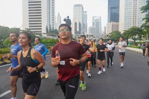 Race photo from NU SKIN RUNNING CLUB