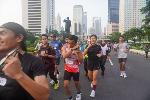 Race photo from NU SKIN RUNNING CLUB