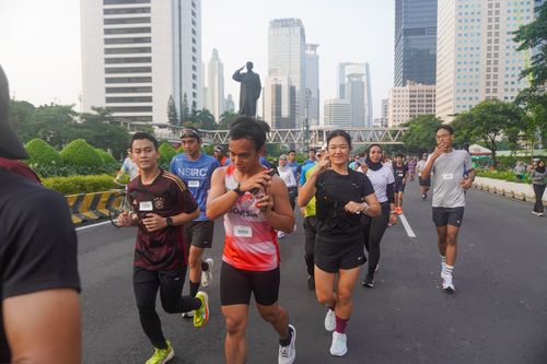 Race photo from NU SKIN RUNNING CLUB