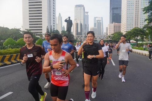 Race photo from NU SKIN RUNNING CLUB