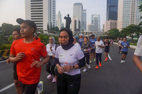 Race photo from NU SKIN RUNNING CLUB